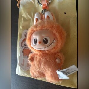 Labubu Pin for Love - J